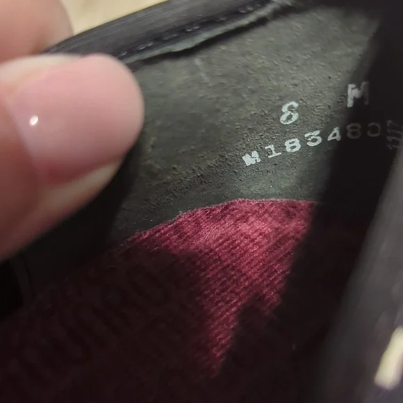 Munro Black and White Geometric Flats Sz 8 - Picture 7 of 7